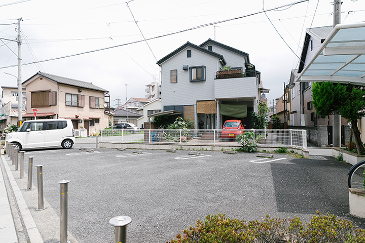 鶴瀬（富士見市）の歯医者さん、松本歯科医院の専用駐車場